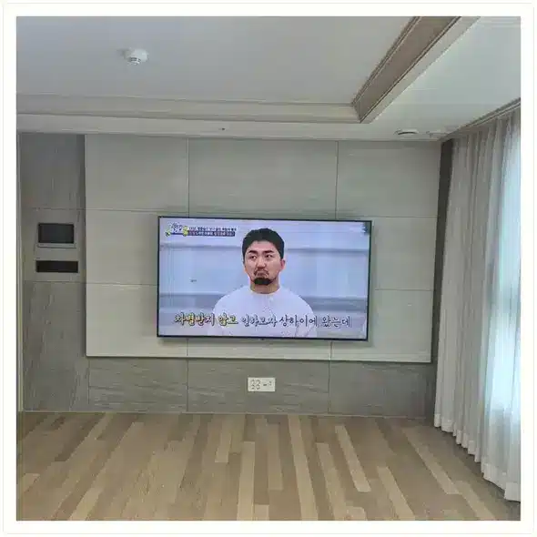 더샵송도센터니얼 벽걸이TV 설치 상담 참고 이미지 첫 번째