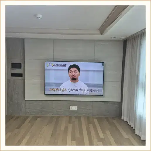 벽걸이TV 설치 참고 이미지 12-89 두 번째 사진